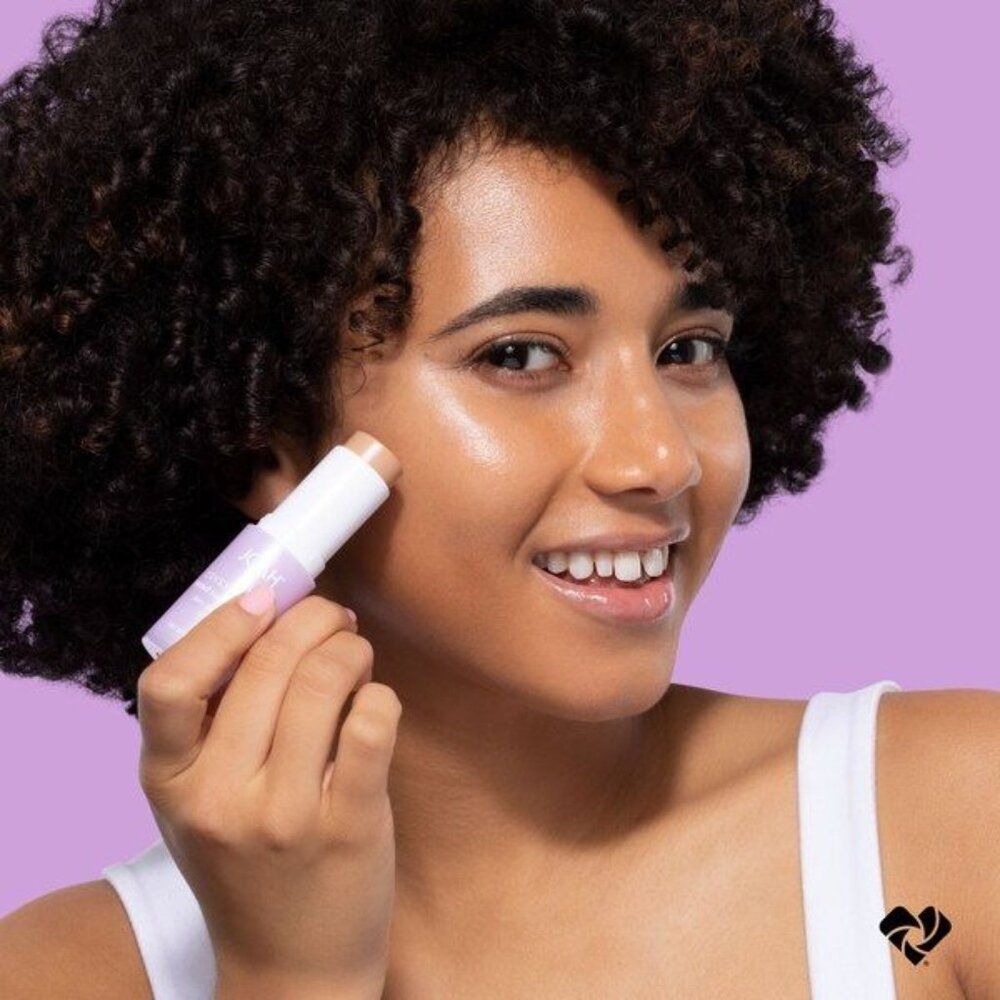 JOAH Crystal Glow Tinted Luminizer Stick, Light TW010 - Picture 7 of 8